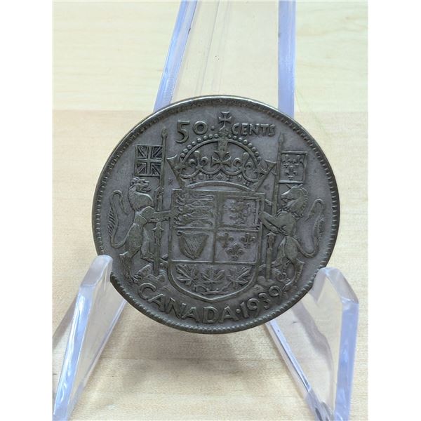 Lot 120-1) Canadian silver 50c 1939