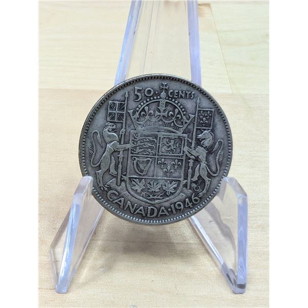Lot 122-1) Canadian silver 50c 1946