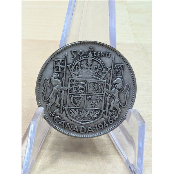 Lot 124-1) Canadian silver 50c 1946