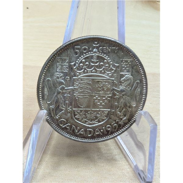 Lot 138-1) Canadian silver 50c 1953