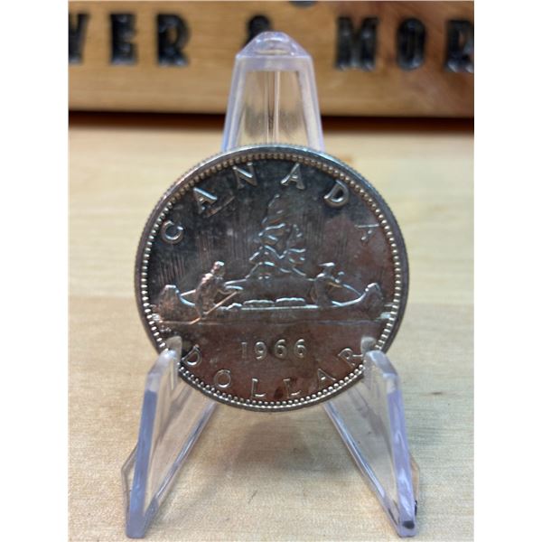 Lot 55-1) 1 Canadian silver Dollar 1966