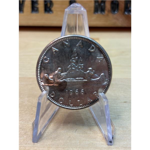 Lot 63-1) 1 Canadian silver Dollar 1966