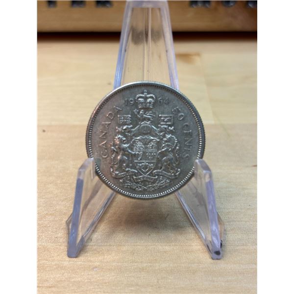 Lot 78-1) Canadian silver 50c 1964