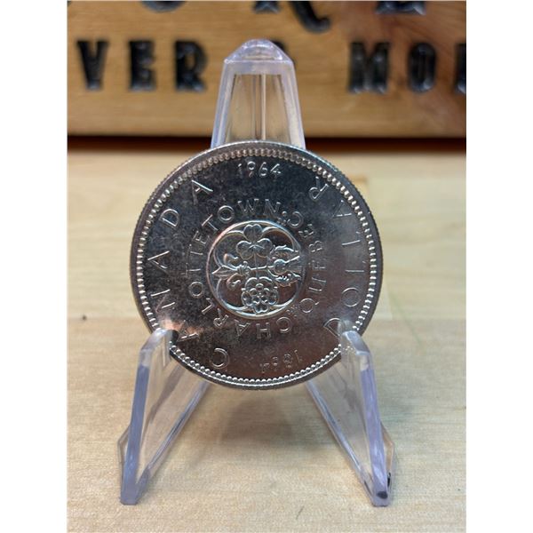 Lot 89-1) 1 Canadian silver Dollar 1964