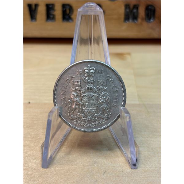 Lot 90-1) Canadian silver 50c 1966