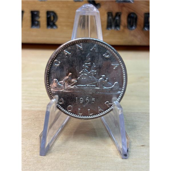 Lot 97-1) 1 Canadian silver Dollar 1965
