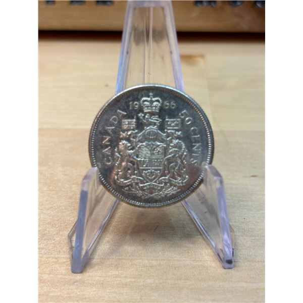 Lot 136-1) Canadian silver 50c 1966