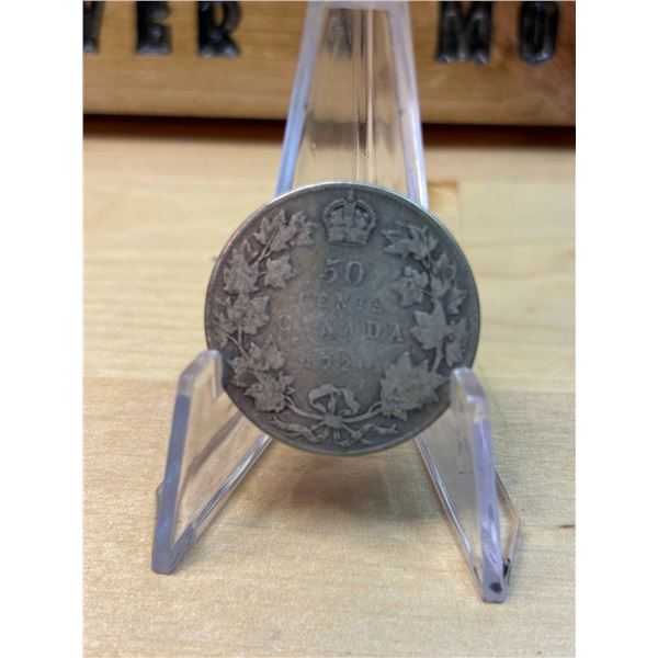 Lot 142-1) Canadian silver 50c