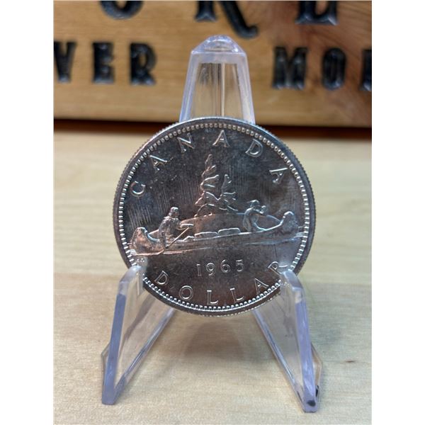 Lot 143-1) 1 Canadian silver Dollar 1965