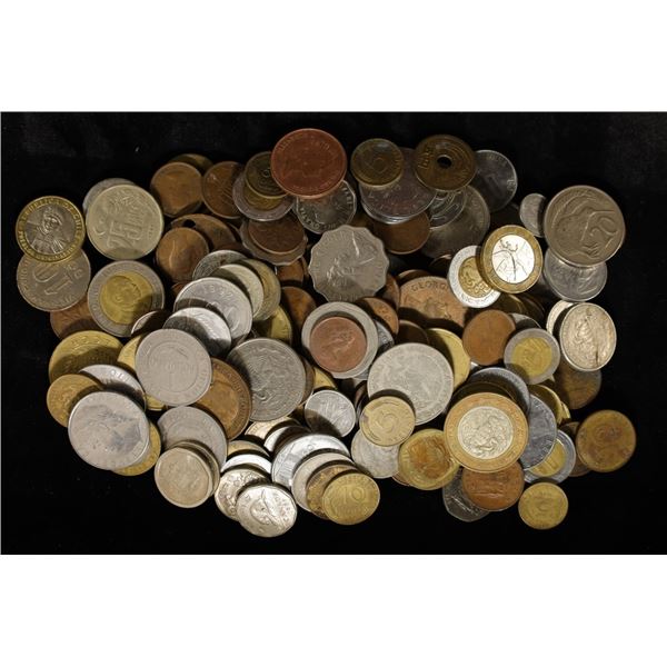 29 OZ. OF ASSORTED FOREIGN BULK CHANGE,