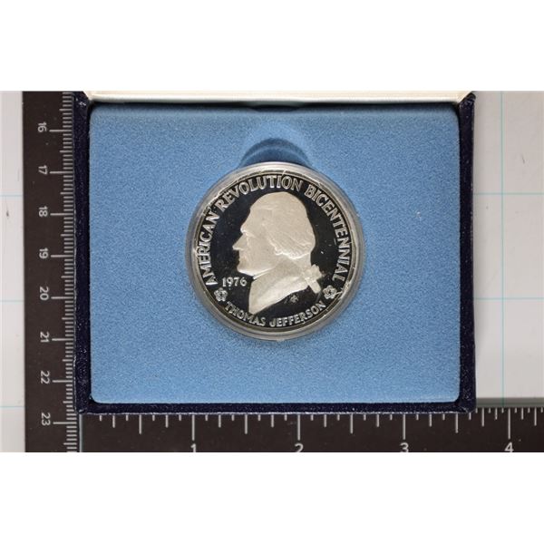 1976 US SILVER  BICENTENNIAL MEDAL IN BOX WITH
