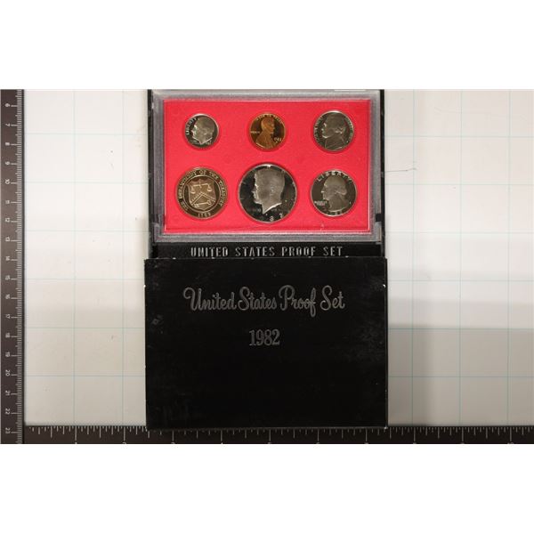 1982 US PROOF SET (WITH BOX)