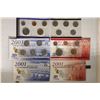 Image 1 : 2001 US MINT SET (UNC) P/D (WITH ENVELOPES) AND