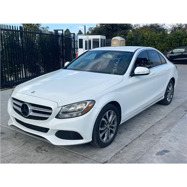 MERZ C300 2015 O/S-WAIT/TITLE