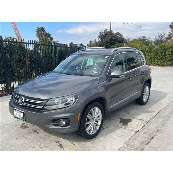 VOLK TIGUAN 2013 T-2 DAYS