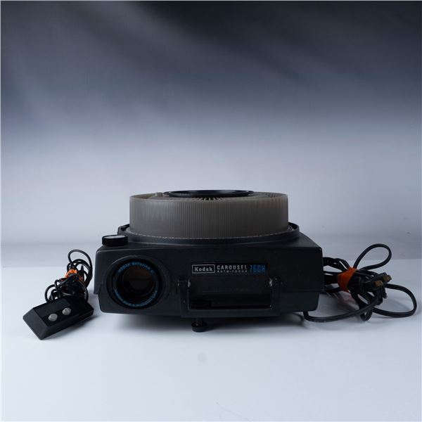 Kodak Carousel 760H Slide Projector with Original Box