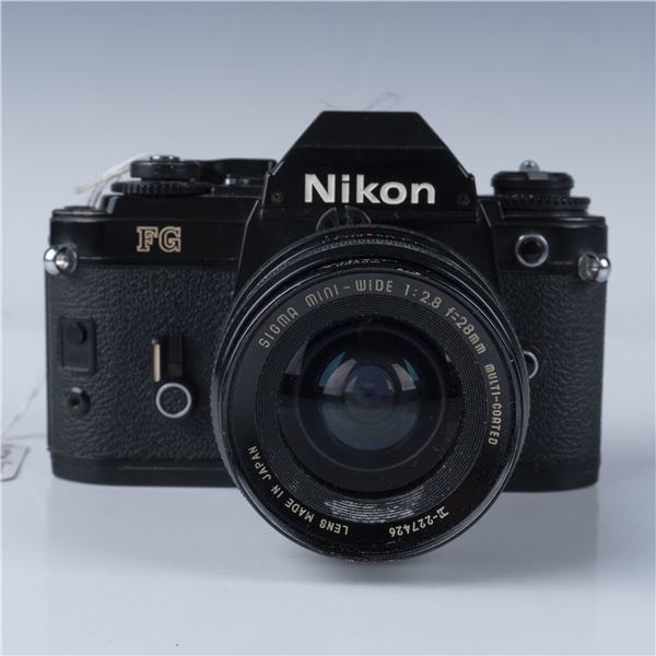Nikon FG 35mm Film Camera w Sigma Mini-Wide 28mm f/2.8 Lens