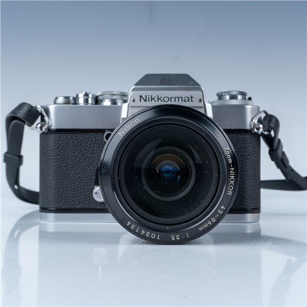 Nikon Nikkormat EL 35mm SLR Film Camera with Nikkor Lens