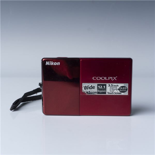 Nikon Coolpix S70 12.1 Megapixel Digital Camera with Case
