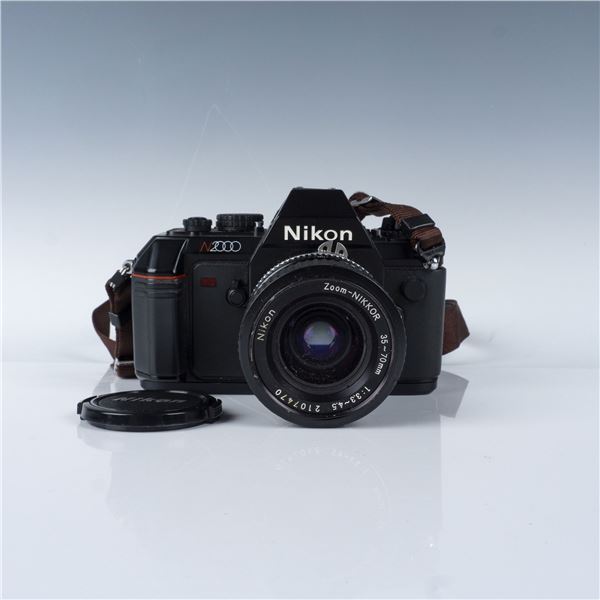 Nikon N2000 Camera with Zoom-NIKKOR 35-70mm Lens