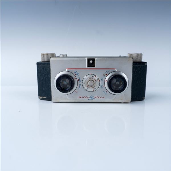 Delta Stereo 3D Film Camera with Leather Case