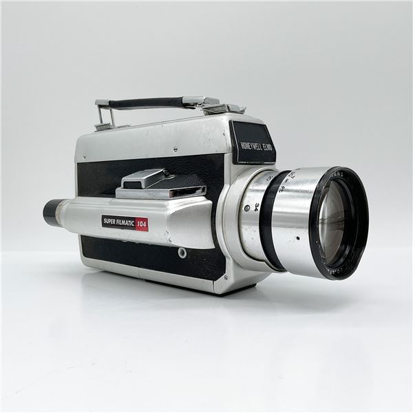 Honeywell Elmo Super Filmatic 104 Camera with Case