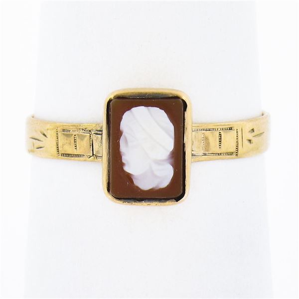 Antique Victorian 10k Gold Petite Bezel Set Rectangular Carved Agate Cameo Ring