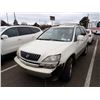 Image 1 : 1999 Lexus RX 300