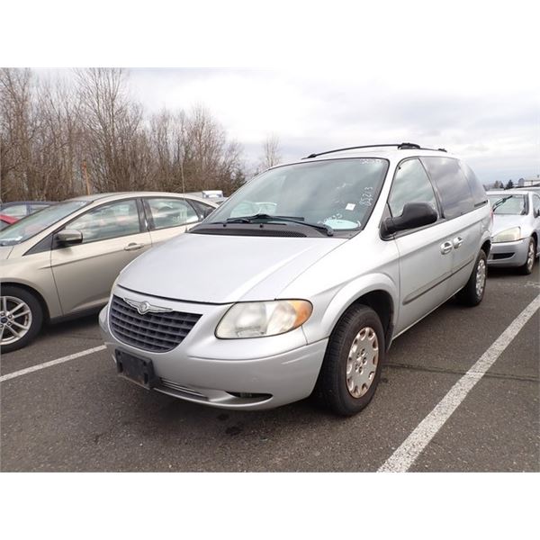 2004 Chrysler Town and Country