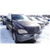 Image 2 : 1998 Mercedes-Benz ML320