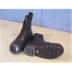 MILITARY SURPLUS AUCTION- (74) APPRX, MILITARY FIELD GEAR ITEMS TO INCLUDE: (60) PAIR OF COLD WEATHE