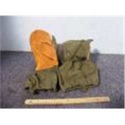 MILITARY SURPLUS AUCTION- (APPROX 412)PAIR GREEN COLD WEATHER MITTENS WITH LEATHER PALM AND TRIGGER