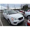 Image 2 : 2009 Kia Rondo