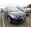 Image 2 : 2009 Volkswagen Routan