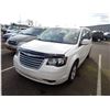 Image 1 : 2010 Chrysler Town and Country
