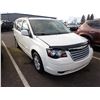 Image 2 : 2010 Chrysler Town and Country