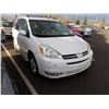 Image 2 : 2005 Toyota Sienna
