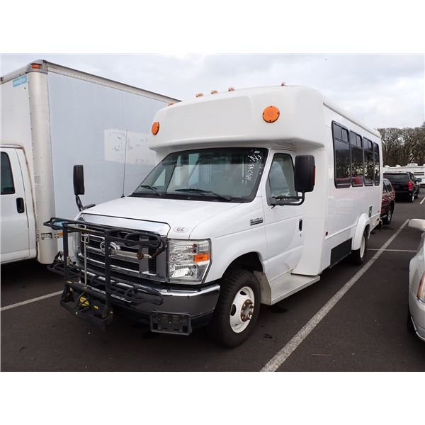 2013 Ford E-450 Super Duty