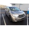 Image 2 : 2016 Nissan Quest