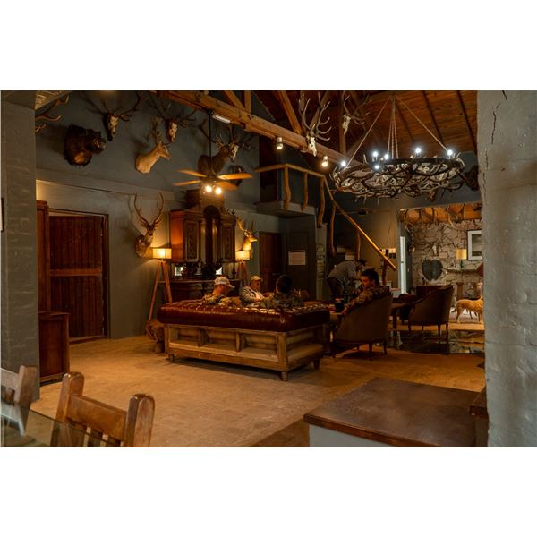 Catena Safaris Argentina is offering a 5 Day Big Game Hunt for up to 4 Hunters. Trophy fees included