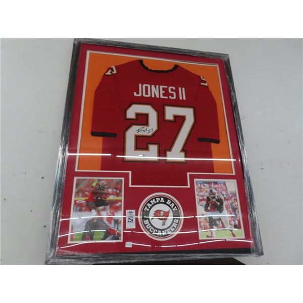 TB Bucs Ronald Jones The 2nd Autographed Jersey In Showcase