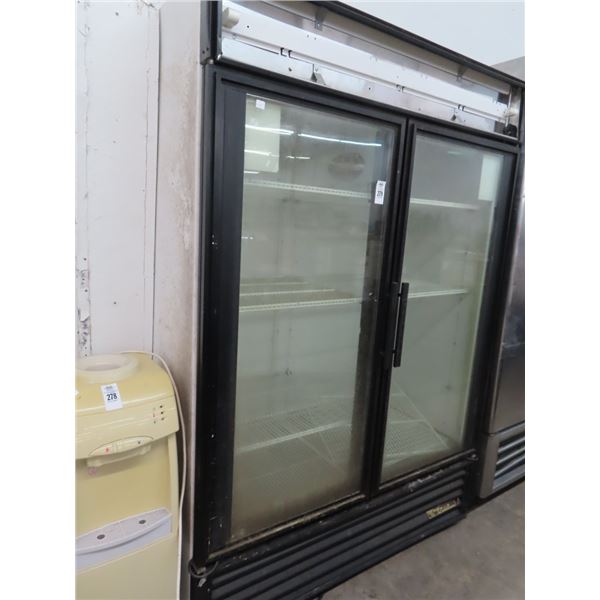 True 2 Door Ref. Merchandiser 35 degrees