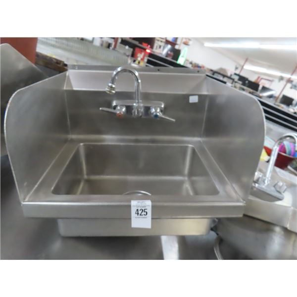 S/S Hand Sink w/Surround Splashes