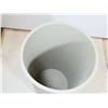 Image 2 : POUBELLE 20gal. 16"d.x30"h.