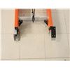 Image 2 : ÉCHELLE EXTENSIBLE EN FIBRE 24' WERNER