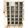 Image 2 : CASIER 24-PORTES 48"x18"x72"