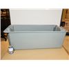 Image 1 : BAC EN FIBRE DE VERRE STACKABLE ORBIS 43"x20"x14"