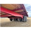 Image 18 : UNIVISION INDUSTRIES 30 FT. T/A DUALLY HAY TRAILER