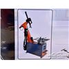 Image 9 : TMG SEMI AUTOMATIC TIRE CHANGER
