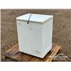 Image 1 : APARTMENT SIZED DEEP FREEZE